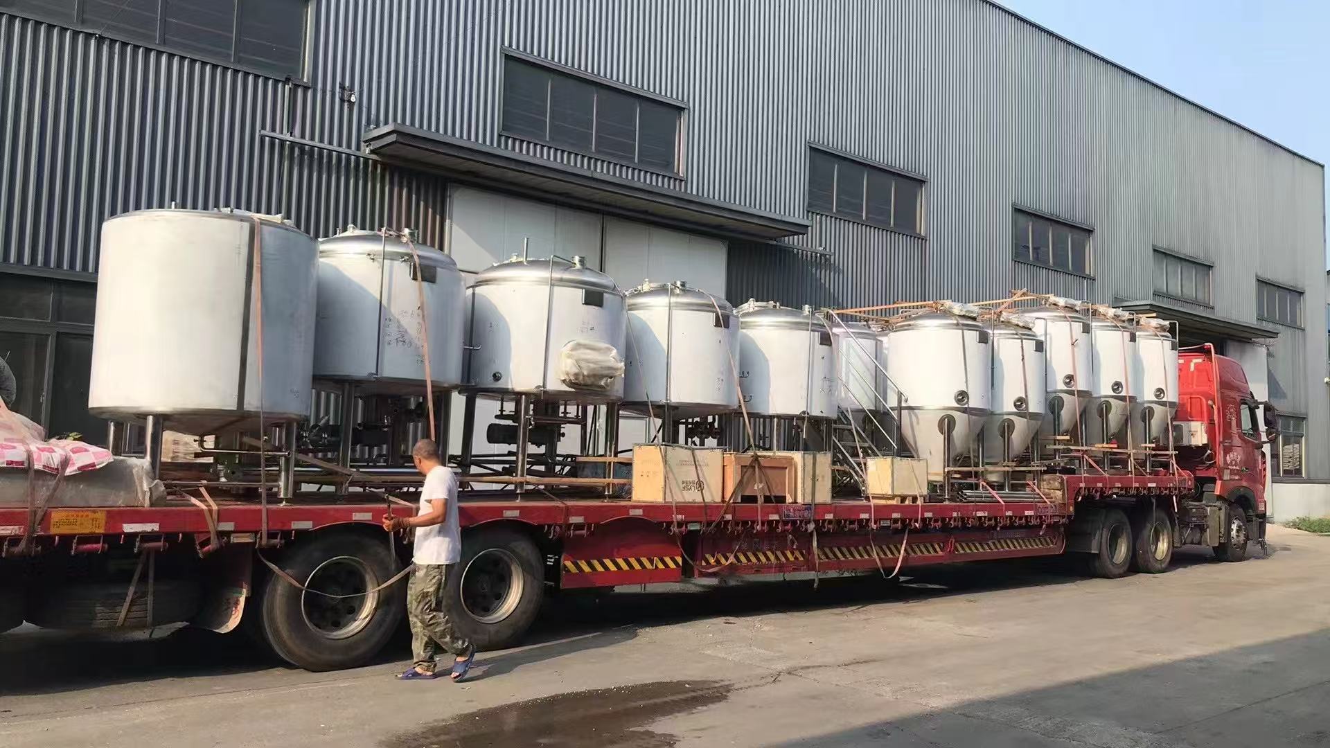 资阳精酿啤酒设备厂—精酿啤酒设备制造:传承工艺与创新科技的交融